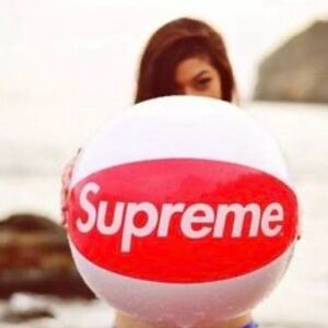 SUPREME BEACH BALL NWT ON BAG! SS15 SPRING SUMMER 2015 AUTHENTIC